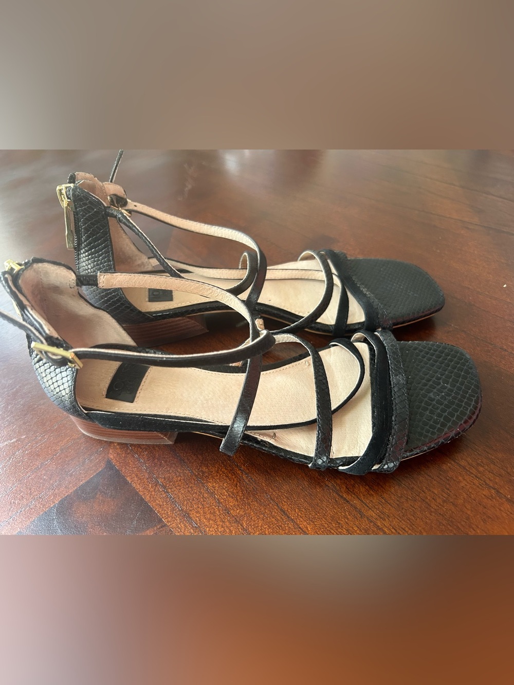 Louise et Cie Black Strappy Ankle-Zip Sandals size 6